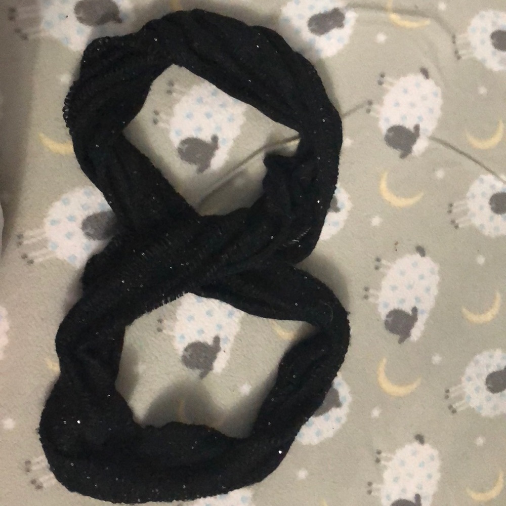 Infinity scarf - Picture 2 of 2
